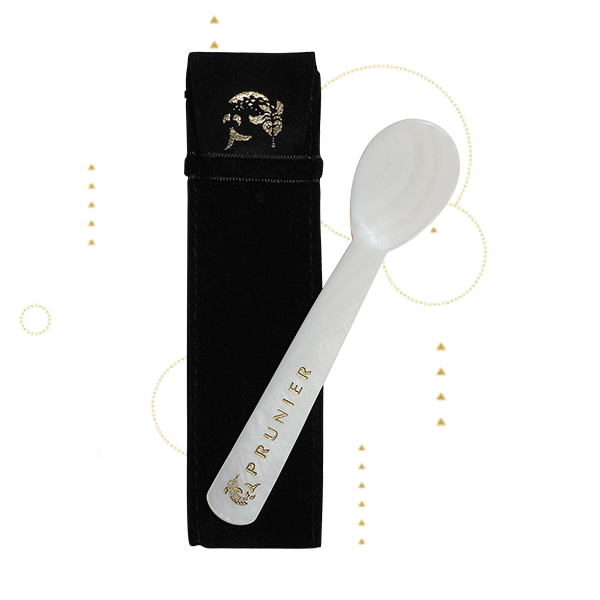 cuillère à caviar en nacre