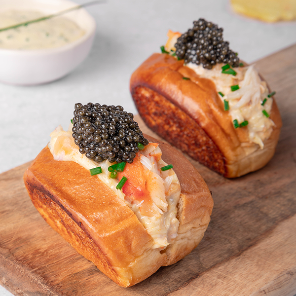 crab rolls caviar