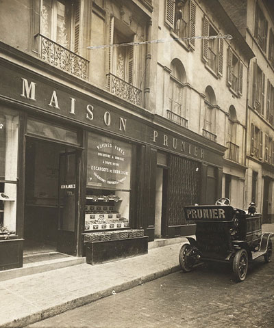1872 le premier restaurant Prunier à Paris